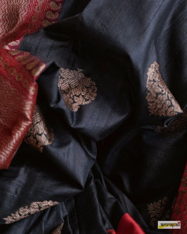 Black Banarasi Silk Saree | Wedding & Reception Wear