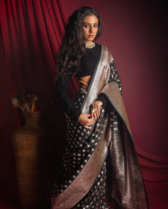 Black Jacquard Silk Saree | Festive & Party Wear