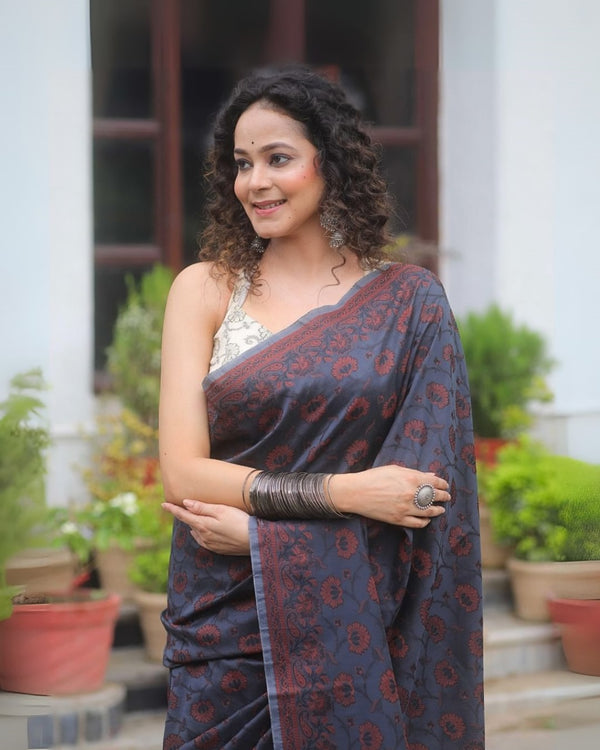 Black Jacquard Silk Saree | Festive & Party Wear