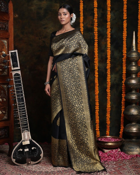 Black Kanjivaram Silk Saree | Traditional Wedding Wear