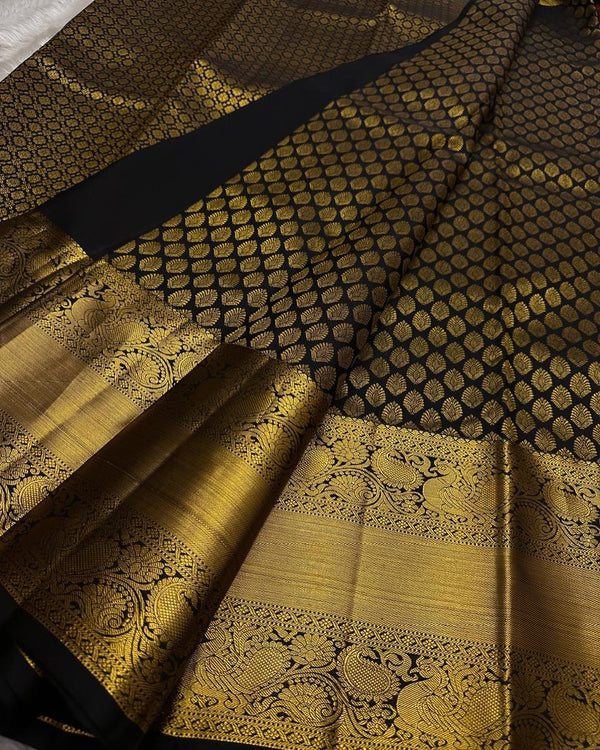 Black Kanjivaram Silk Saree | Traditional Wedding Wear