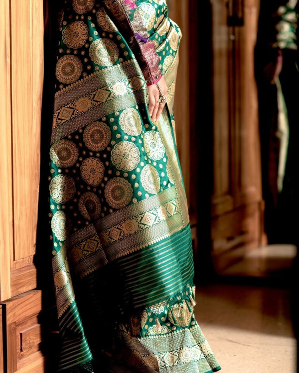 Green Jacquard Silk Saree | Bridal & Festive Wear
