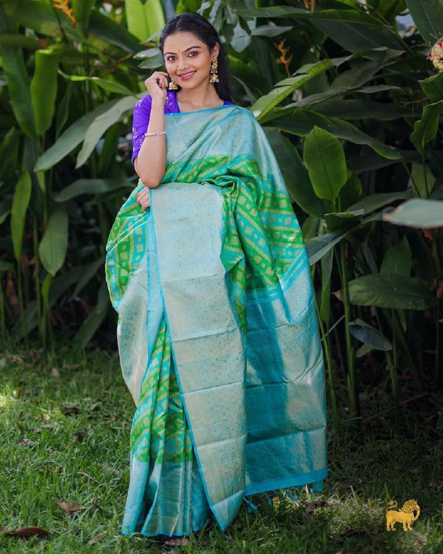Green Jacquard Silk Saree | Traditional Wedding Wear