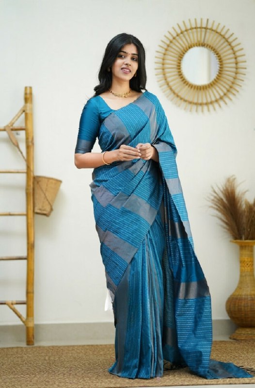 Rama Banarasi Silk Saree | Festive & Party Wear