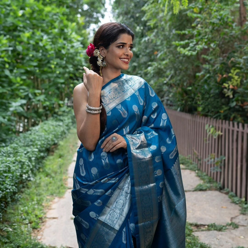 Rama Kanjivaram Silk Saree | Traditional Zari Weave