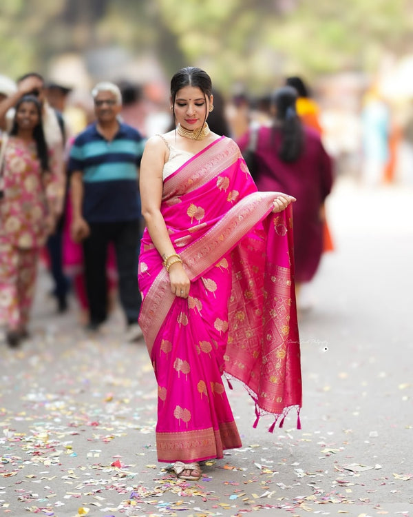 Rani Pink Jacquard Silk Saree | Festival & Ceremony Wear