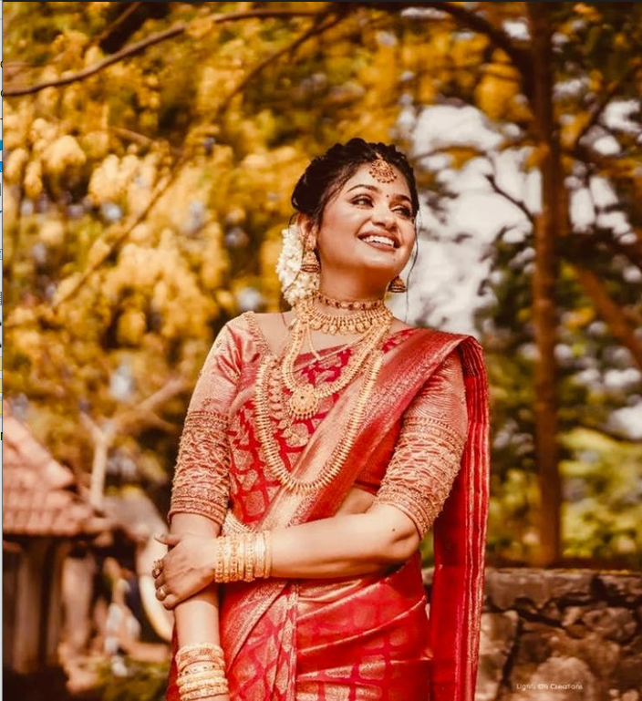 Red Jacquard Silk Saree | Bridal & Festive Wear