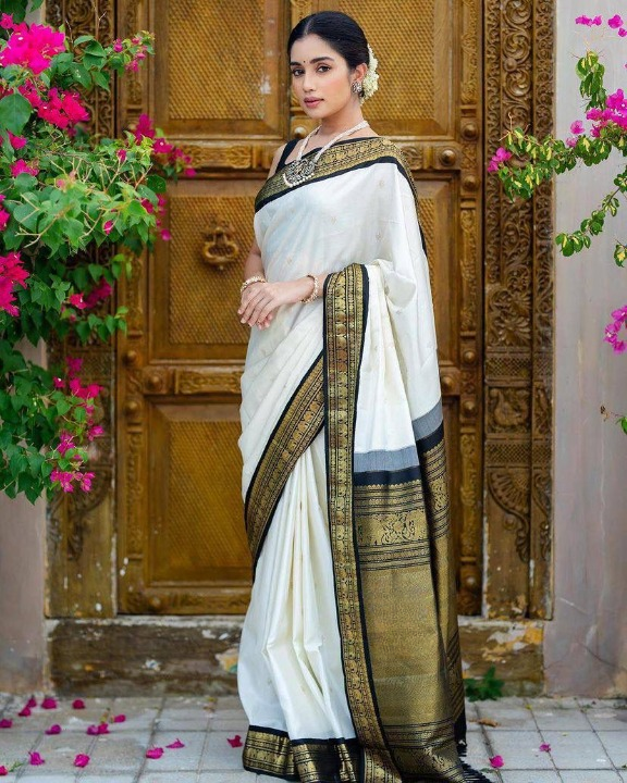White Kanjivaram Silk Saree | Wedding & Reception Wear